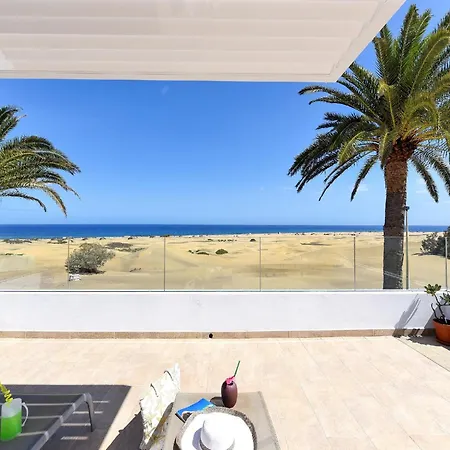 Beachfront Del Ingles Exclusive Breathtaking Views Over The Sea And Dunes Private Heated Pool Terrace Bbq 200 M To, 大加那利岛拉斯帕尔马斯