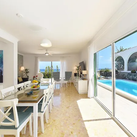 Villa Beachfront Del Ingles Exclusive Breathtaking Views Over The Sea And Dunes Private Heated Pool Terrace Bbq 200 M To, Las Palmas
