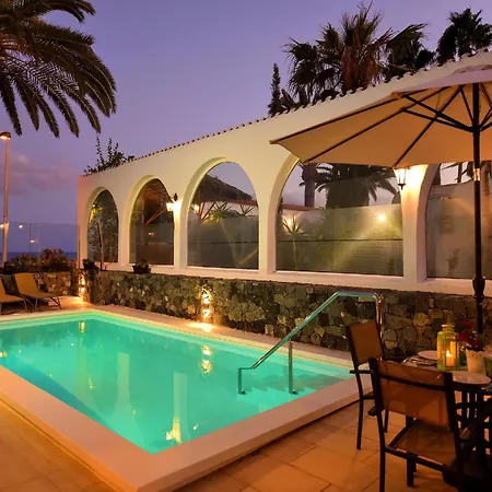 Vila Beachfront Del Ingles Exclusive Breathtaking Views Over The Sea And Dunes Private Heated Pool Terrace Bbq 200 M To, Las Palmas de Gran Canaria
